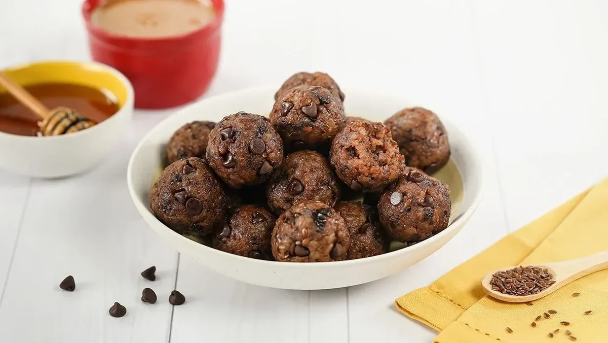 Chocolate energy balls.jpg